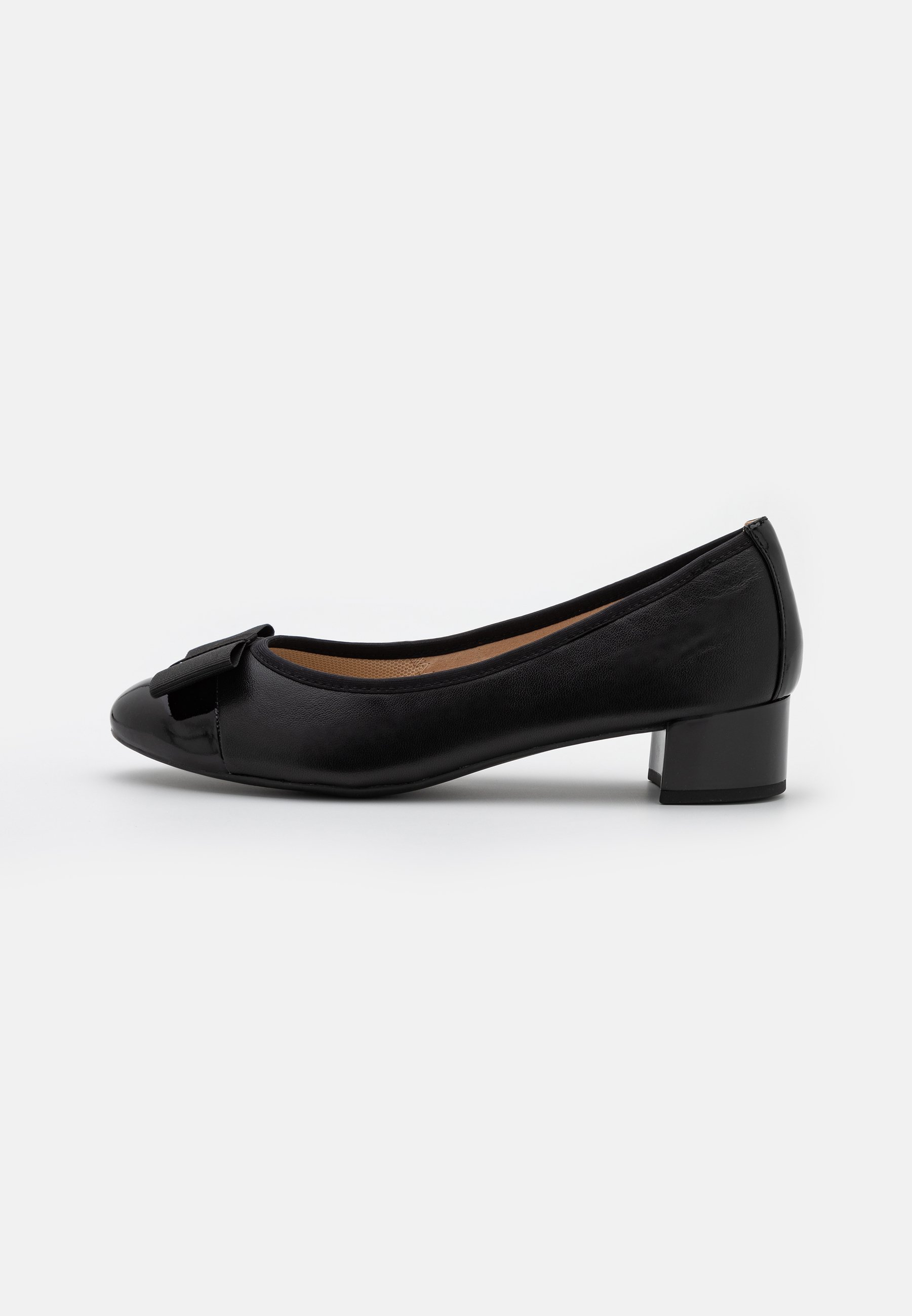 Vendita Online CAPRICE, Decolletè Ballerina in Pelle Nappa Nero, Tacco  Basso 3 cm, Pianta Comoda - My Chiusi Shop