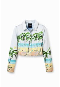 Ljusblå cropped denimjacka med målad strandscen som föreställer palmträd, hav, sand och små människogestalter på framsidan och ärmarna.