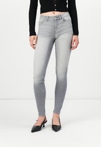 ONLY - ONLBLUSH - Jeans Skinny - light grey Image miniature 1