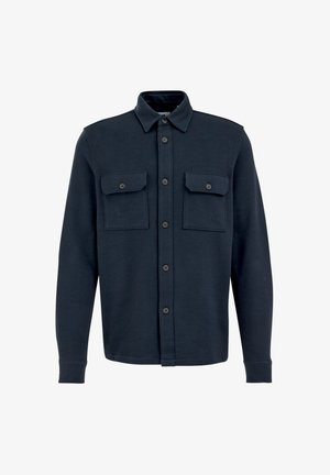 Tumesinine pikkade varrukatega särgijakk ees nööpidega ja kahe nööbiga rinnataskuga, valgel taustal.