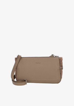 Borsa a tracolla beige realizzata in materiale di pelle testurizzata con accento in pelliccia sintetica, dotata di tracolla rimovibile e logo impresso.