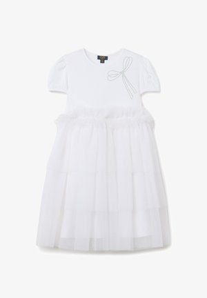 Witte jurk met korte puffmouwen, met een aansluitend lijfje en een gelaagde tule rok. Geborduurd strikdetail op de linker schouder.