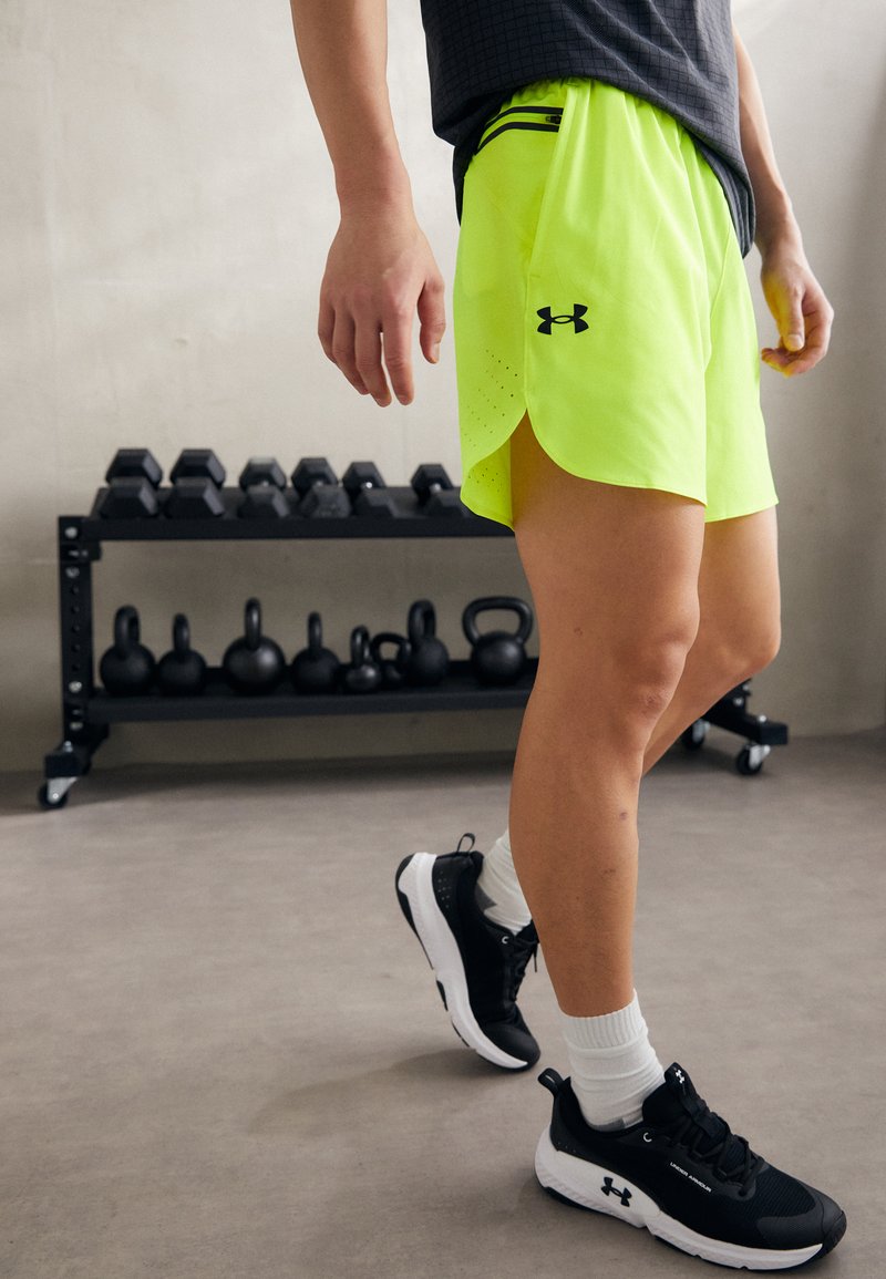 Under Armour - PEAK - Sports shorts - high-vis yellow/black, Enlarge