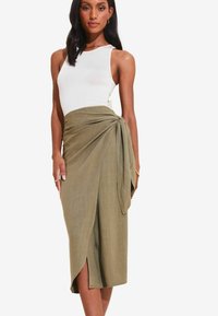 Lipsy TIE WAIST MIDI  TALL  - Átlapolós szoknya - khaki green