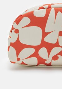 Even&Odd Vreća za pranje - orange/off-white