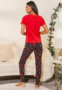 Lipsy REGULAR FIT - CHRISTMAS SET - Pižama - red sleigh bells