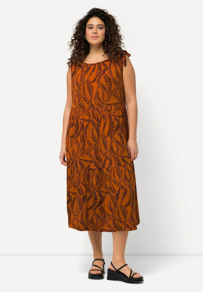 Ulla Popken SLEEVELESS   - Freizeitkleid - cinnamon