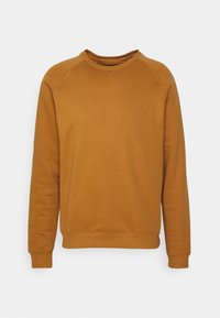 Sudadera mostaza amarilla, mezcla de algodón, cuello redondo, mangas largas, puños y dobladillo acanalados, textura suave, detalle de costura mínima.