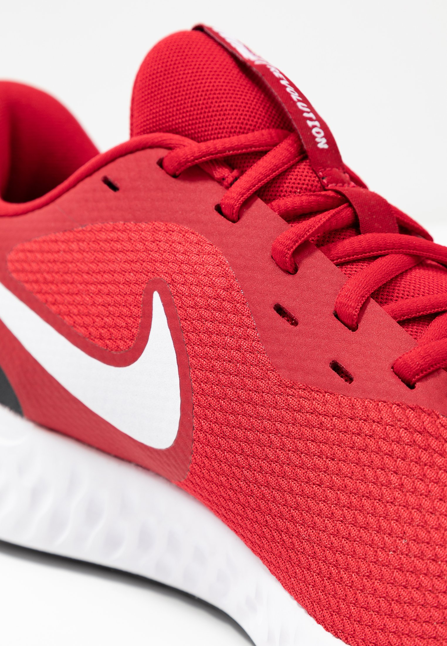 zalando nike revolution