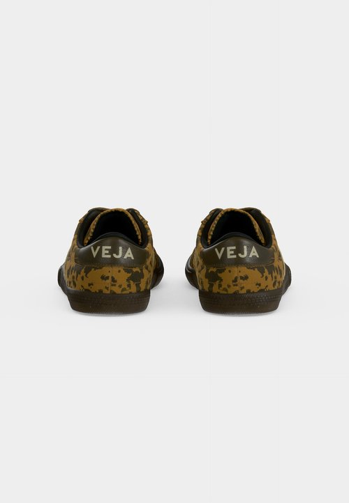 Veja PANENKA - Trainers - camel wild country — foto 4
