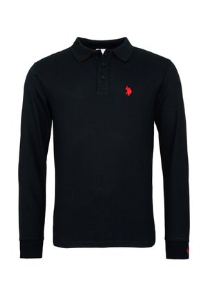 Polo noir à manches longues avec un col à trois boutons et un petit logo rouge brodé sur la poitrine gauche.