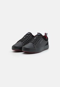 Tommy Hilfiger Tenisky - black