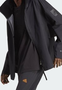 adidas Sportswear Hardshelljacka - black