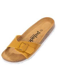 Gul halksandaler med frontspänne, korkfotbädd och vit sula. Mjuk mockainredning med en kurvad, ergonomisk form.