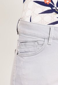s.Oliver Short en jean - grey