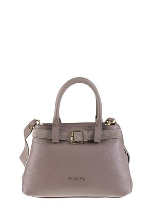 Sac à main en cuir gris avec une forme structurée, deux poignées courtes, une bandoulière réglable et un accent en boucle dorée sur le devant.