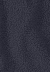 Σκούρο γκρι ύφασμα φλις με μαλακή, πυκνή και υφή παρόμοια με μαλλί.