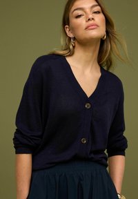 Next BUTTON UP - Chaqueta de punto - navy blue