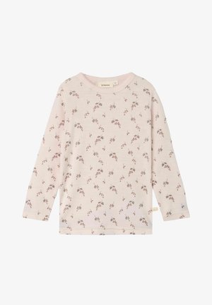 Svijetložuta dječja košulja dugih rukava s malim raspoređenim smeškim i sivo-bijelim cvjetnim i voćnim uzorkom.