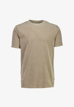 Gładka, krótko rękawowa koszulka typu crewneck w jasnobrązowym kolorze, wykonana z miękkiej, lekko teksturowanej tkaniny.