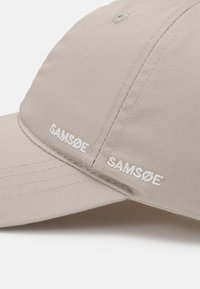 Samsøe Samsøe ARIBO UNISEX - Boné - camel