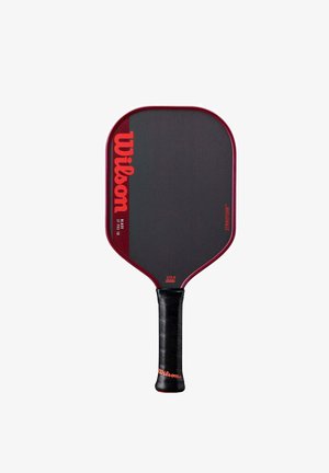 Raquette de pickleball Wilson Blaze SF Pro 13 avec face noire et rouge et manche avec poignée noire.
