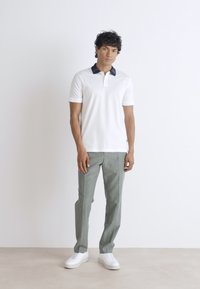 BOSS PHILLIPSON - Πόλο - white