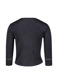 Fekete, fénylő felső széles nyakkivágással és háromnegyedes ujjal. Díszítő elemek kivágott mintázattal az ujjvégén. Sima textúra.