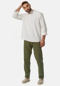 INDICODE JEANS ARONA - Chino - cypress
