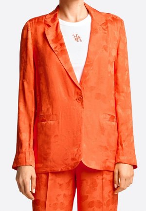 Blazer - red