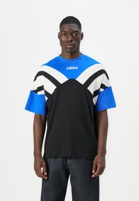 adidas Originals CUTLINE TEE UNISEX - Print T-shirt - black/blue