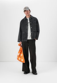 Marimekko POWERI UNISEX - Jakna iz džinsa - washed black