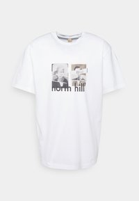 TORN PHOTOS TEE - T-shirt estampada - white