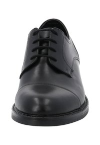 Scarpa da uomo in pelle nera con finitura liscia, chiusura a lacci e punta tondeggiante. La suola è piatta con un sottile dettaglio di cucitura.