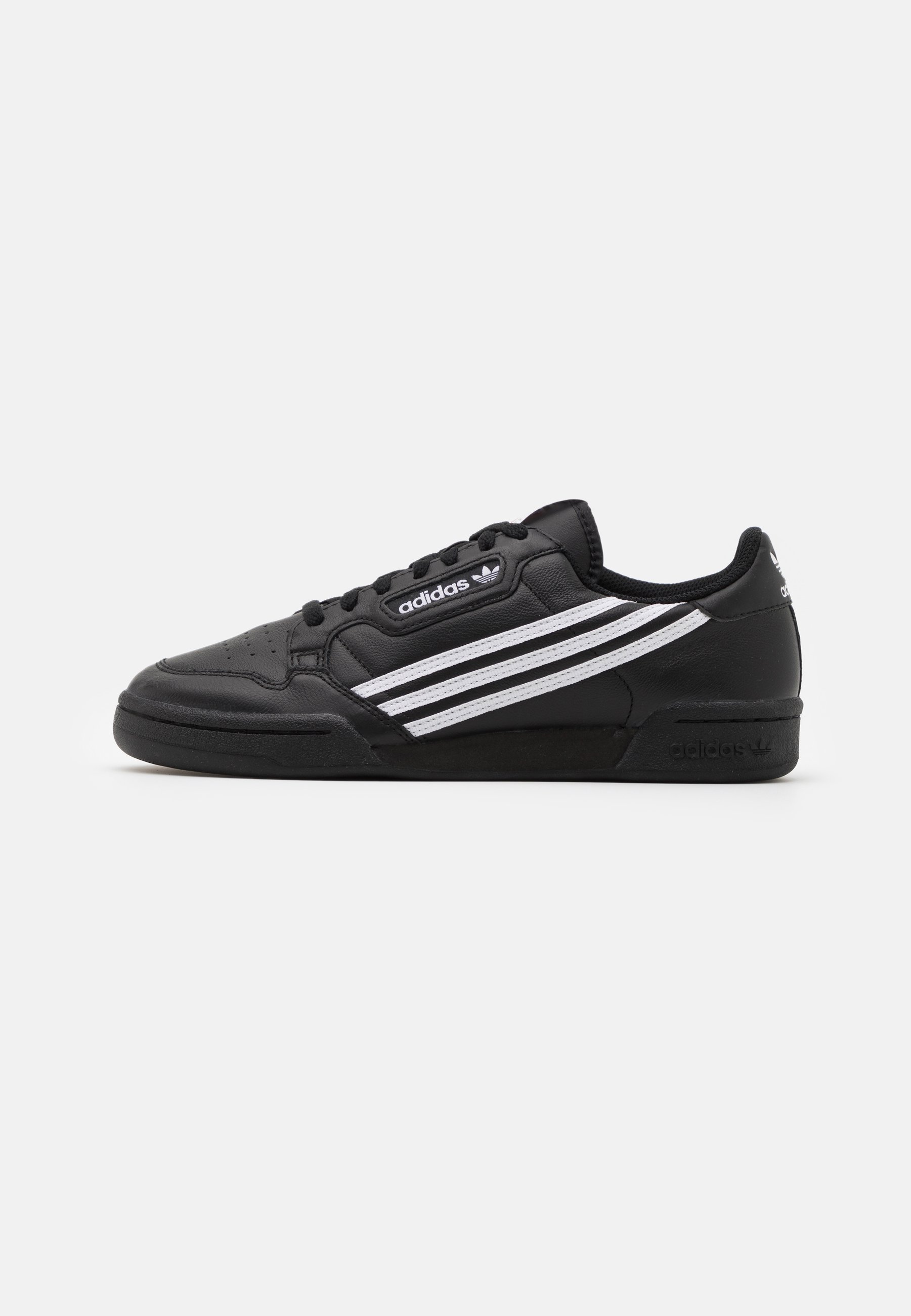 adidas sneakers core black