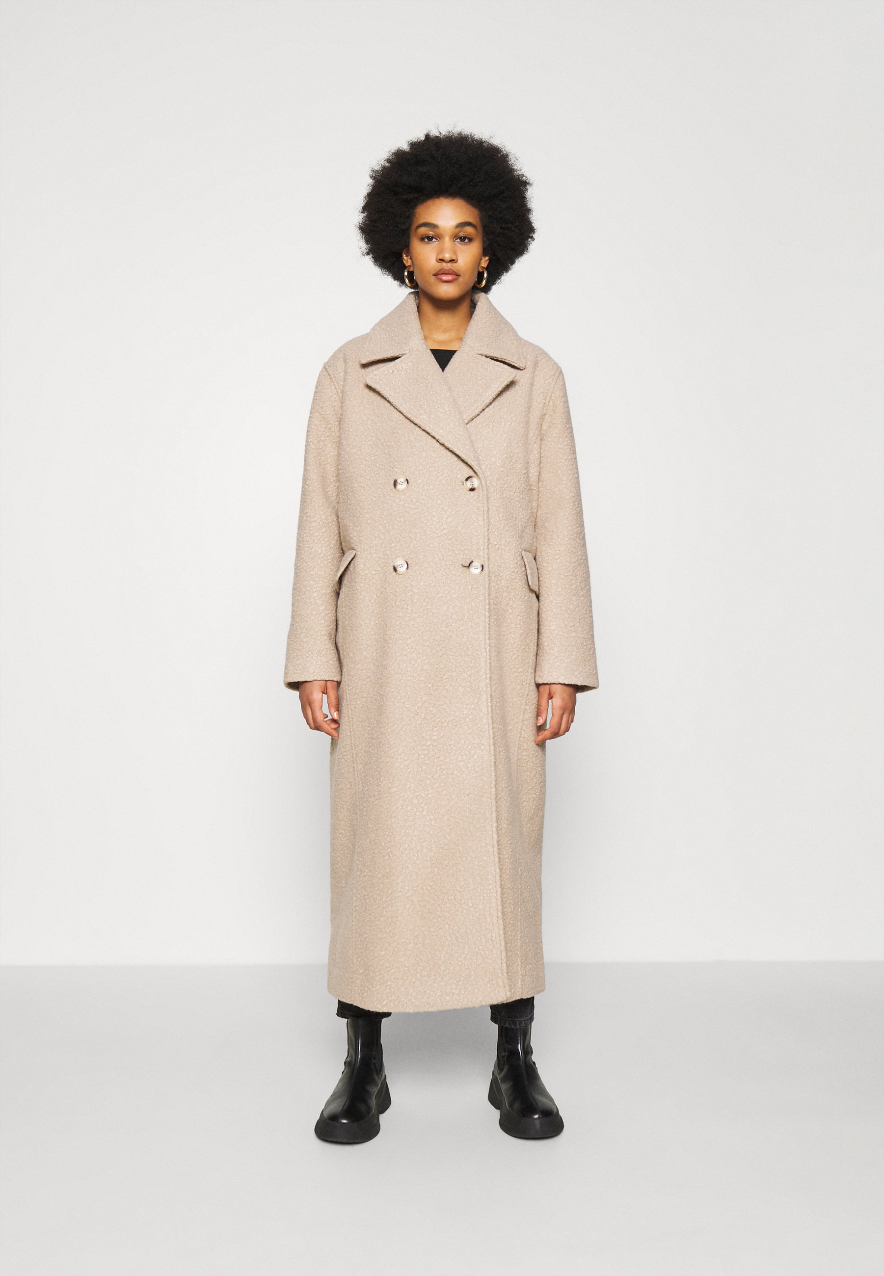 maxi coat beige