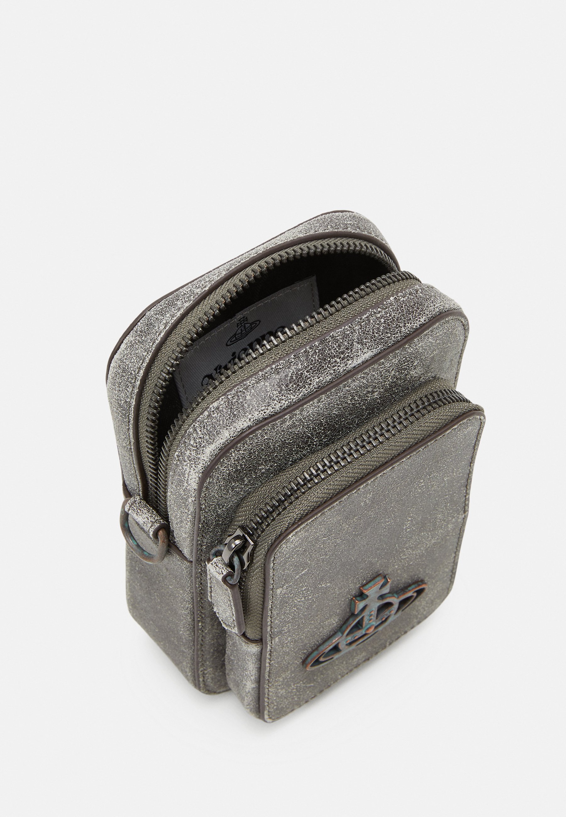 Vivienne Westwood DISTRESSED PHONE CROSSBODY BAG UNISEX Handyhulle grey grau Zalando