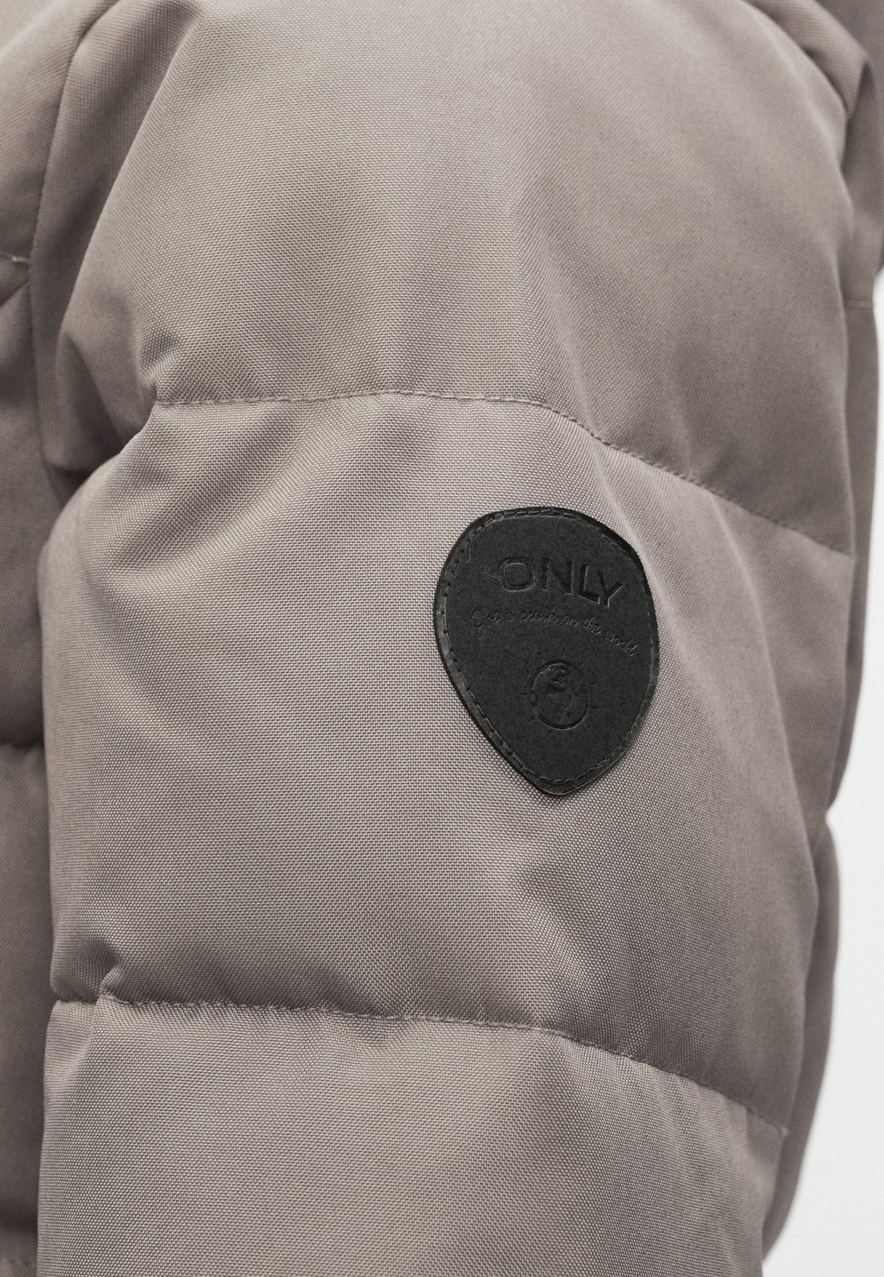 ONLIDA PUFFER COAT