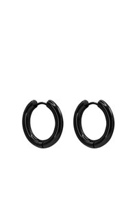Boucles d'oreilles créoles noires avec une finition brillante, présentant une forme ronde et un design de fermoir sans couture, complétant divers styles.