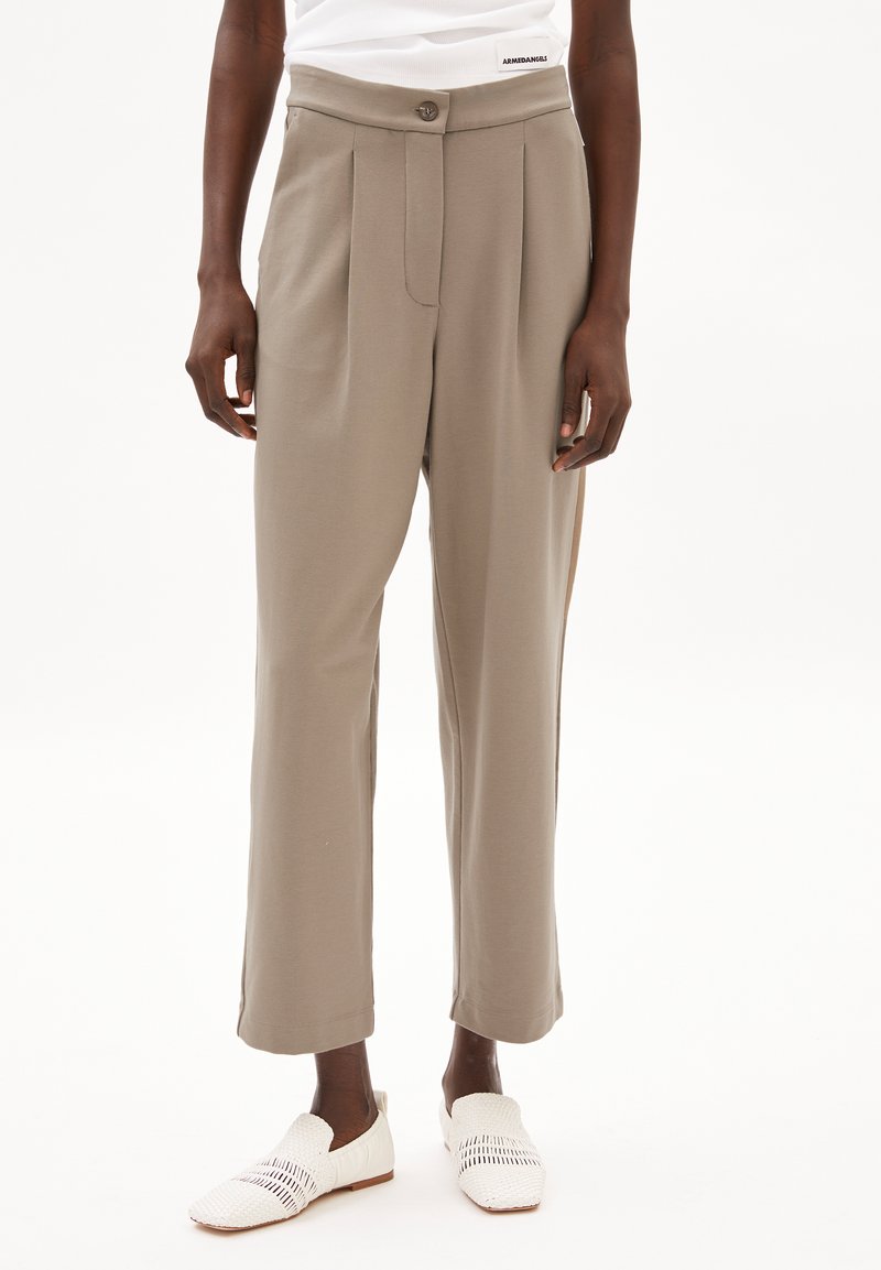 ARMEDANGELS - LIRAA LOU - Trousers - shiitake, Enlarge