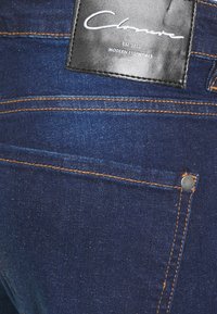 CLOSURE London Vaqueros slim fit - dark blue