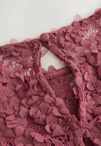 Unselected, mauve purple