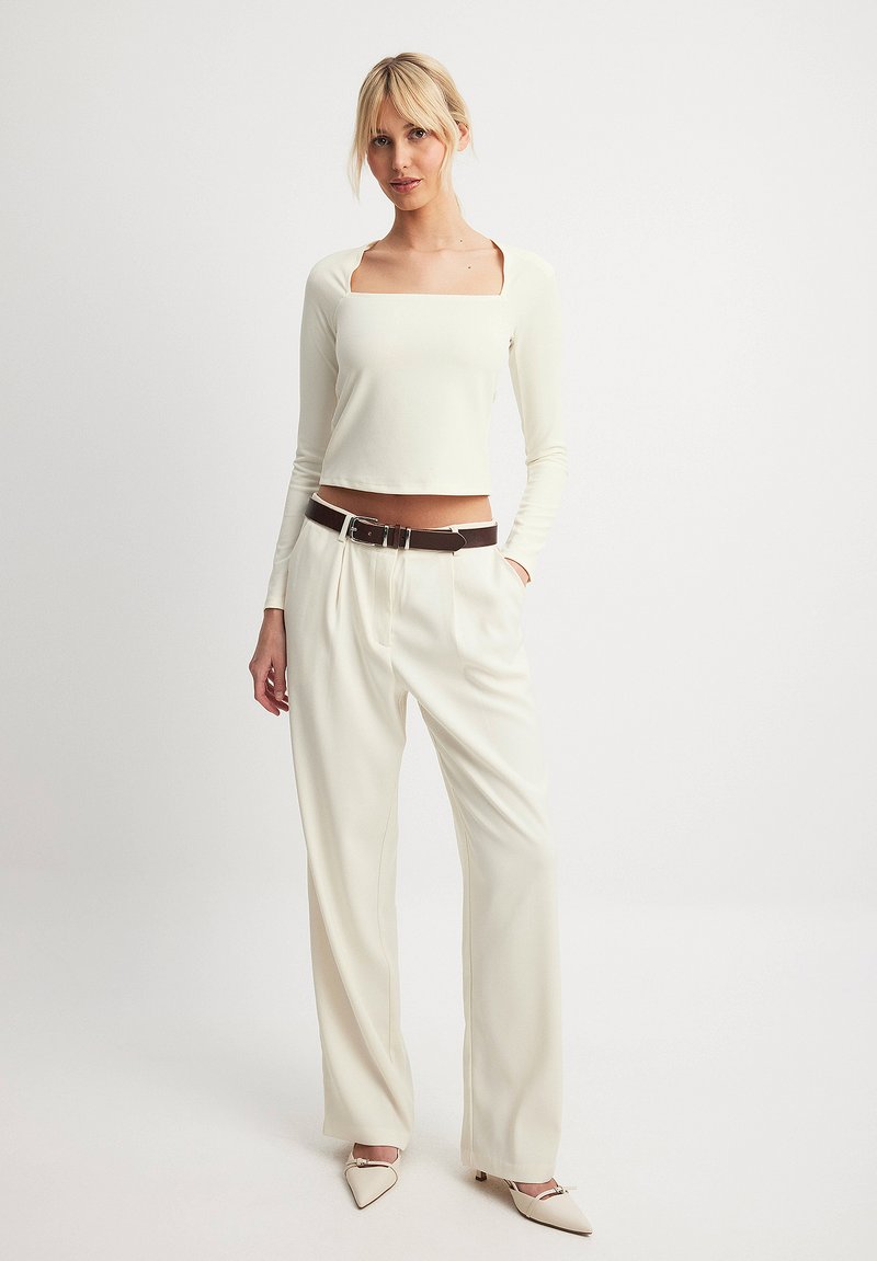 NA-KD Longsleeve wit