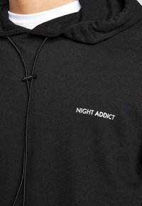 Night Addict Sweatshirt com capuz - black