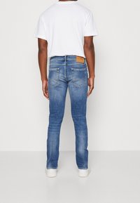 Replay Vaqueros tapered - blue denim