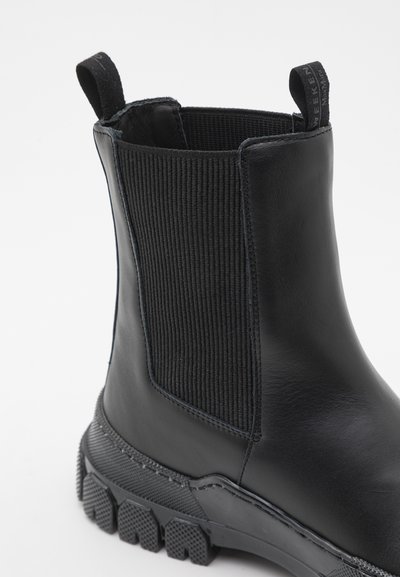 WEEKEND MaxMara ELLISSE czarny