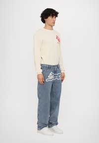 Icecream PANT - Laisvo kirpimo džinsai - vintage wash blue
