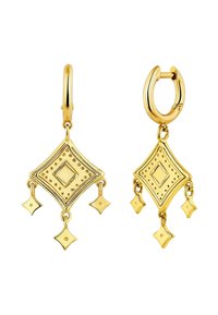 Pendientes de aro dorados con colgantes en forma de rombo, acentos de tamaño mediano, superficies texturizadas y pequeñas formas colgantes para un detalle adicional.