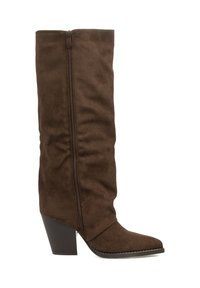 Bota alta hasta la rodilla de ante marrón, con punta afilada, diseño holgado y cremallera lateral; incluye un tacón grueso y suela lisa.