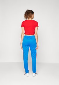 adidas Sportswear TIRO CUT 3 STRIPES TRACKPANTS - Treniņtērpa apakšdaļas - blue/green/white